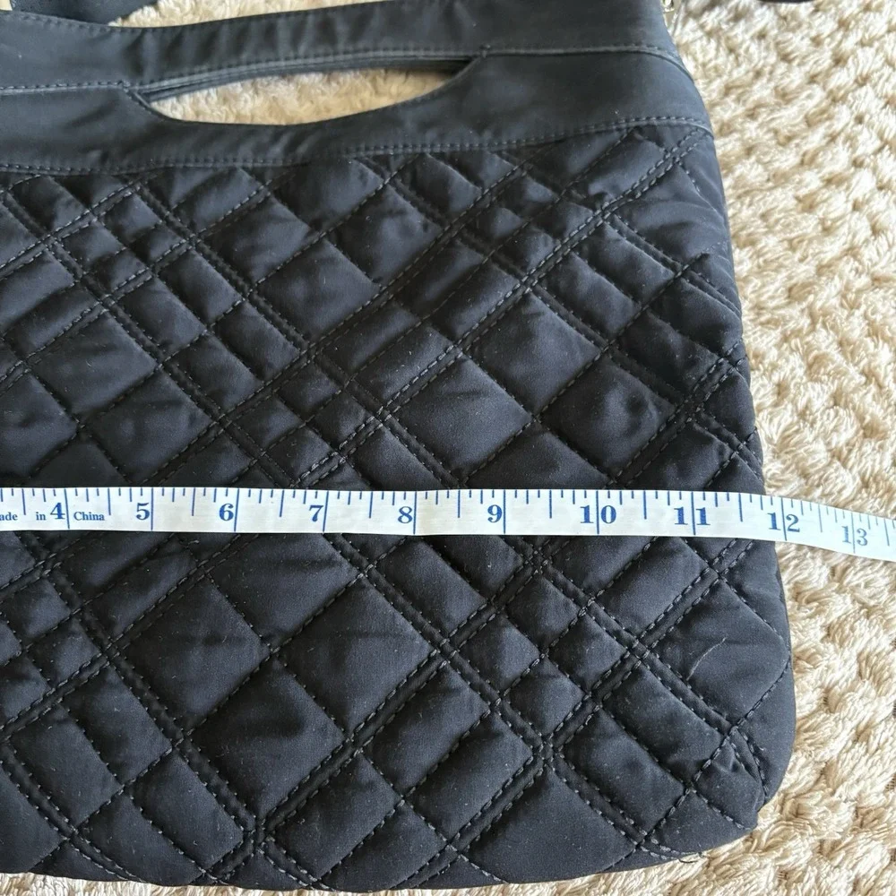 VERA BRADLEY BLACK CROSSBODY BAG PURSE - QUILTED